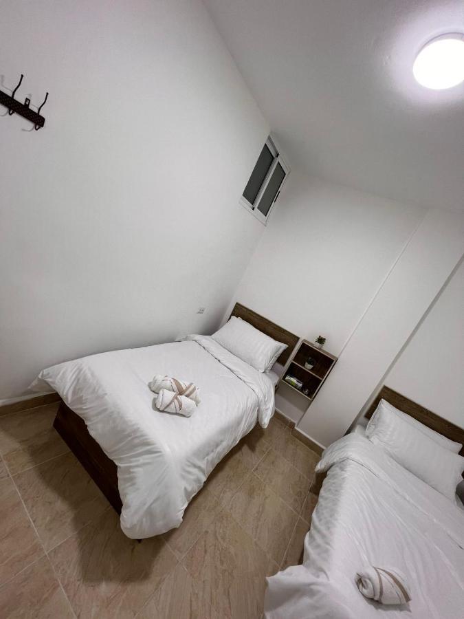 Guest House Керак Екстериор снимка